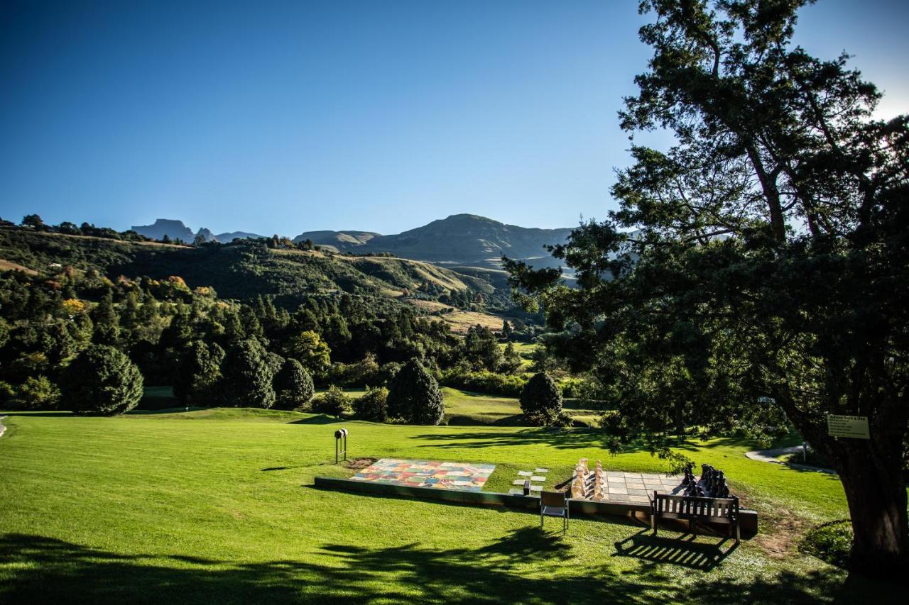 Drakensberg Sun Resort Cathkin Park エクステリア 写真