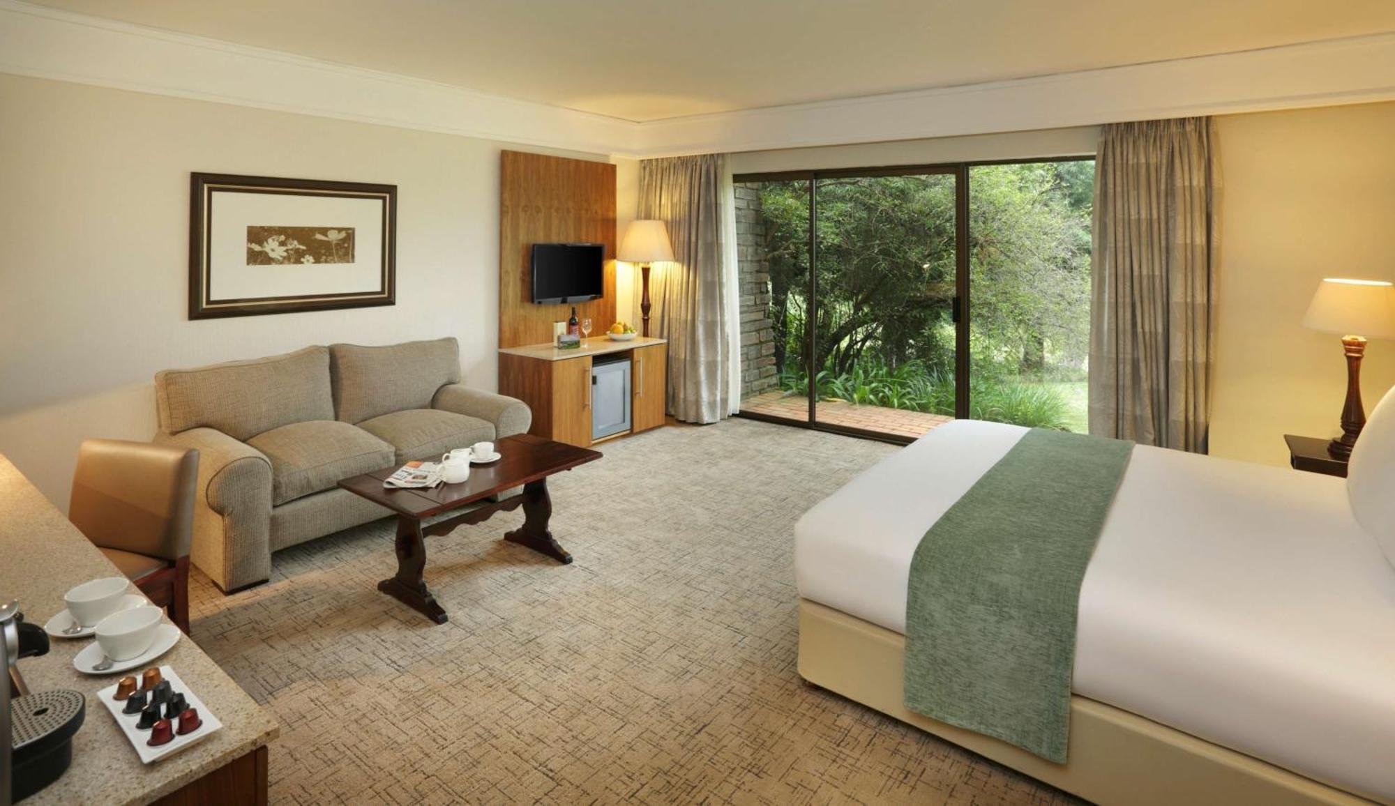 Drakensberg Sun Resort Cathkin Park エクステリア 写真