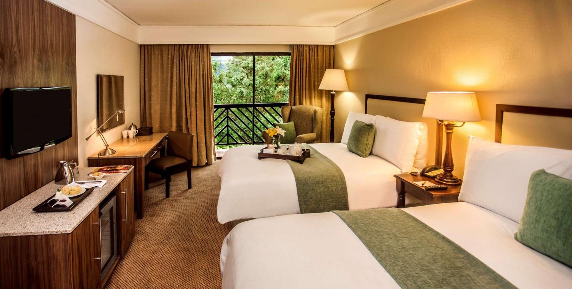 Drakensberg Sun Resort Cathkin Park エクステリア 写真