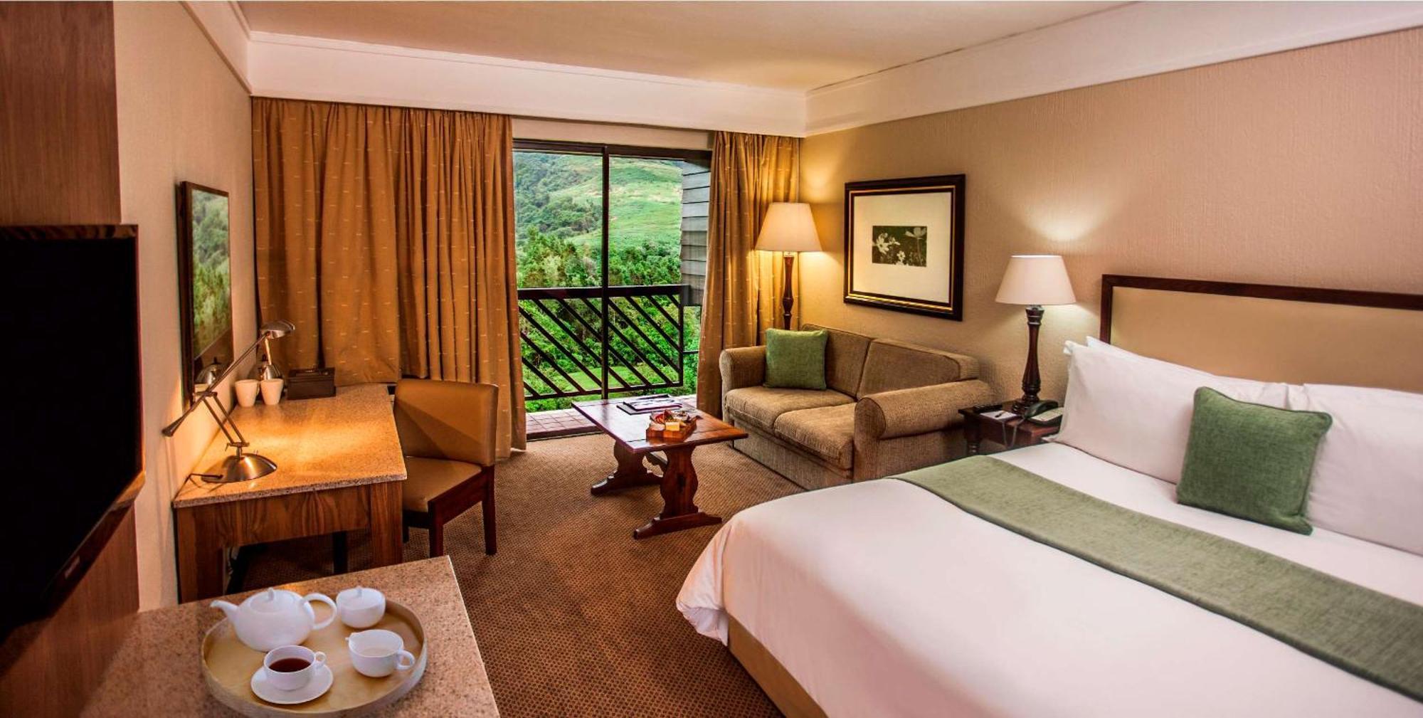 Drakensberg Sun Resort Cathkin Park エクステリア 写真
