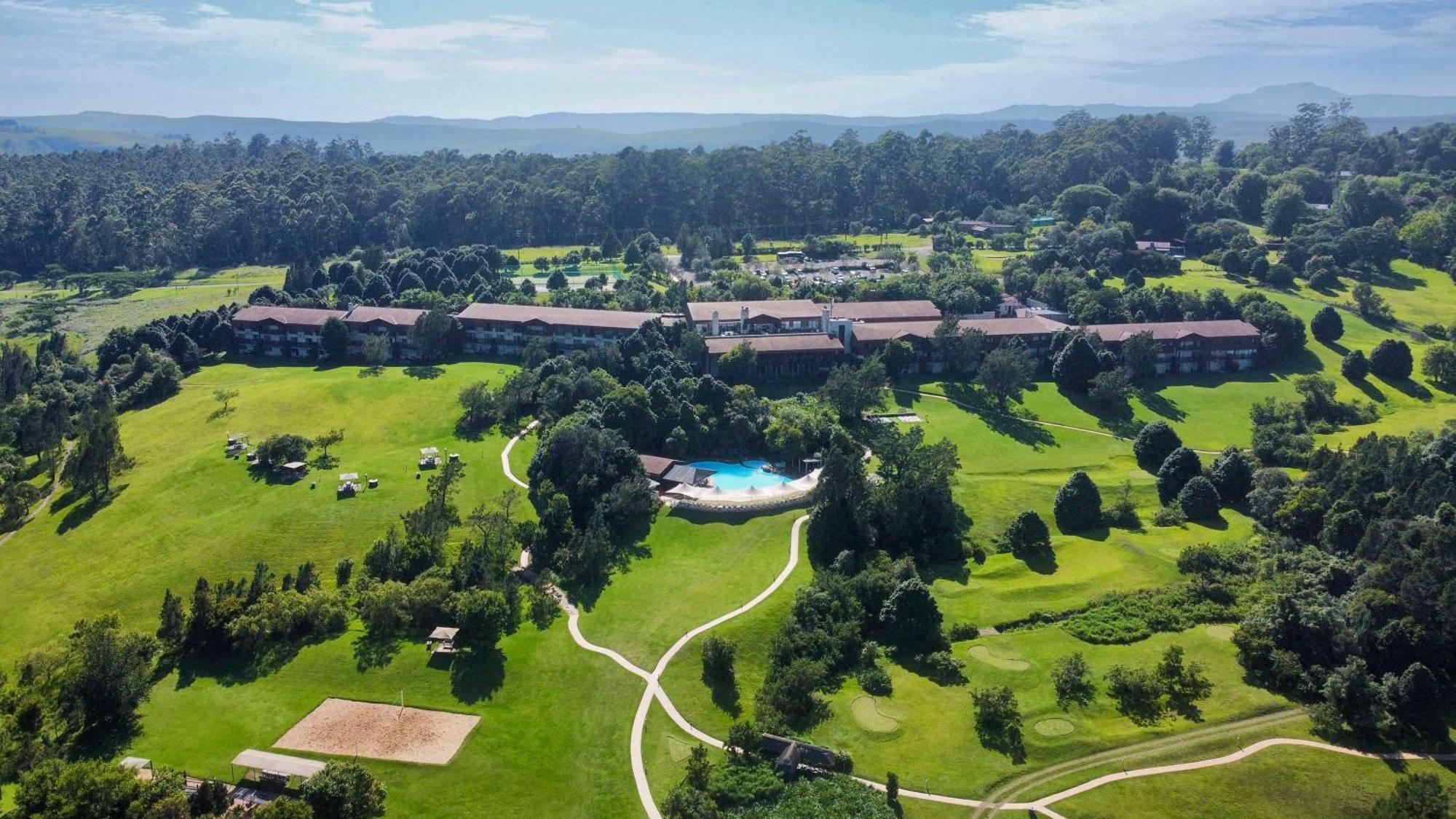 Drakensberg Sun Resort Cathkin Park エクステリア 写真