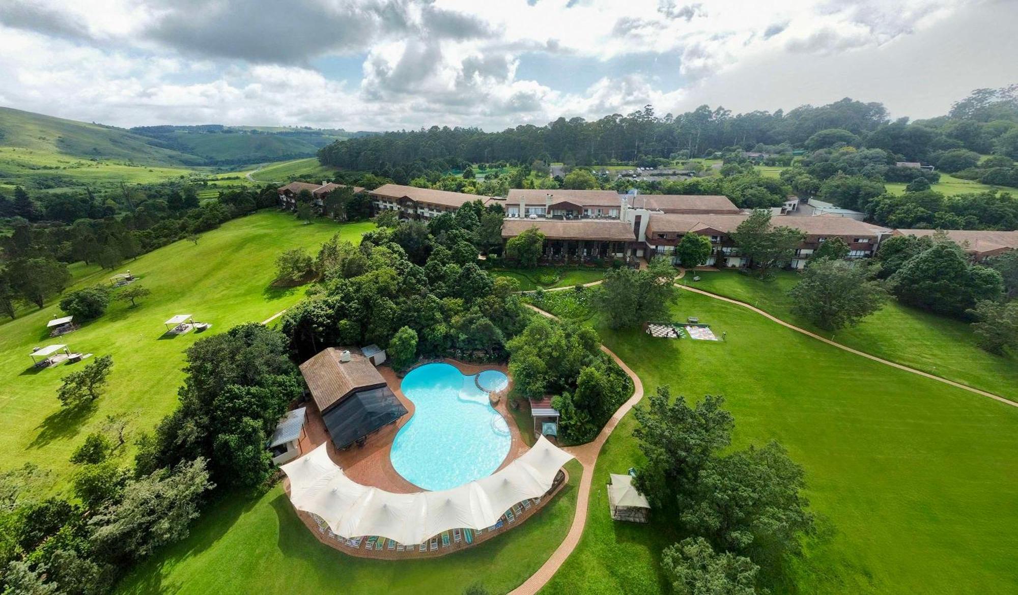 Drakensberg Sun Resort Cathkin Park エクステリア 写真
