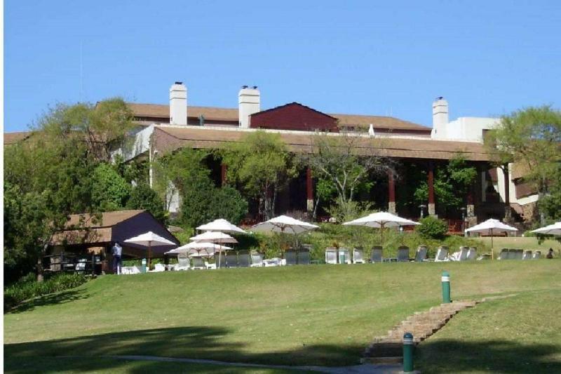 Drakensberg Sun Resort Cathkin Park エクステリア 写真